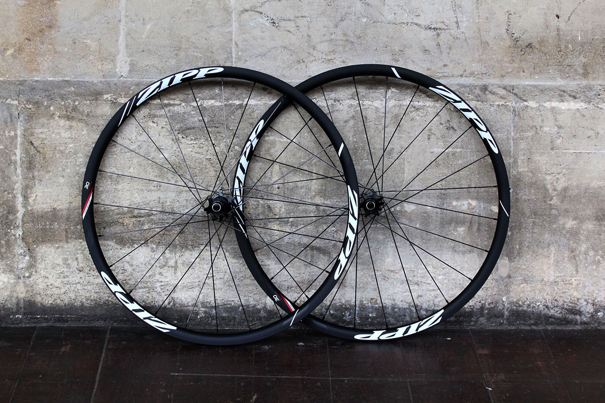 zipp 30 course disc brake road wheel